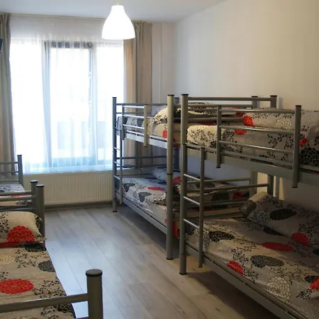 Iq Yellow House Hostel