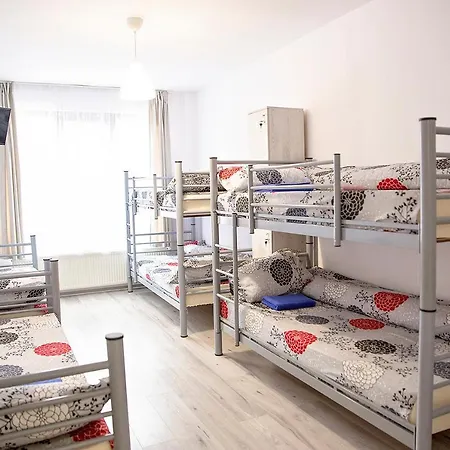 Iq Yellow House Brasov